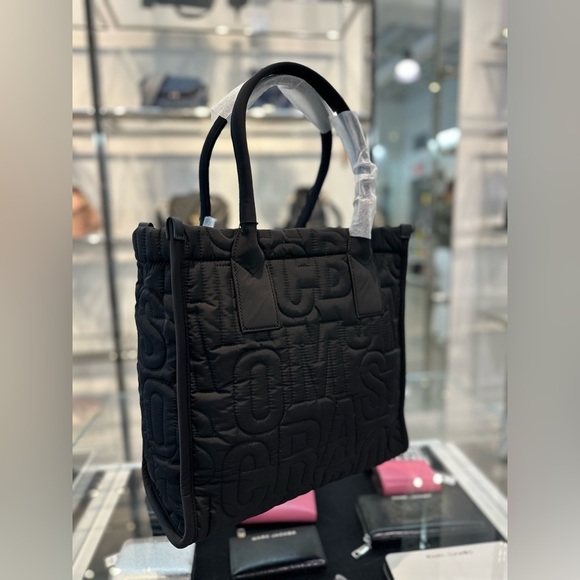 NWT! NEW! Marc Jacobs Jumbo Logo Nylon Quilted Tote Bag - Black - Picture 2 of 12